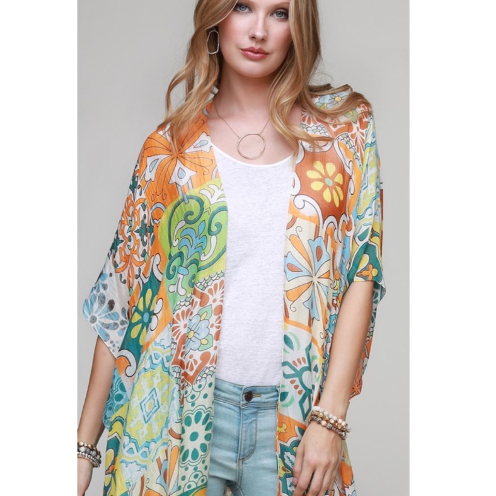 Vibrant Moroccan Tile Kimono - Picture 3 of 11